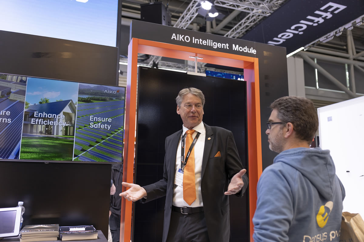 米乐m6携“黑科技”新品亮相Intersolar展